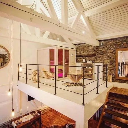 Le Sanglier Amoureux Bed & Breakfast Érezée