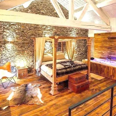 Le Sanglier Amoureux Bed & Breakfast *