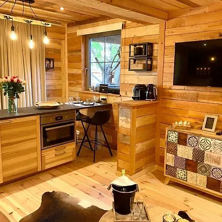 Le Sanglier Amoureux Bed & Breakfast