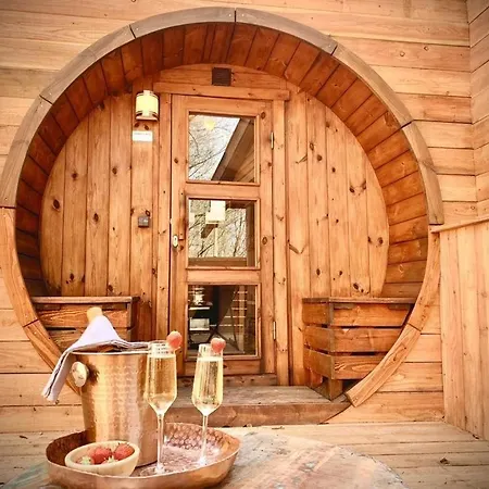 Le Sanglier Amoureux 에레제